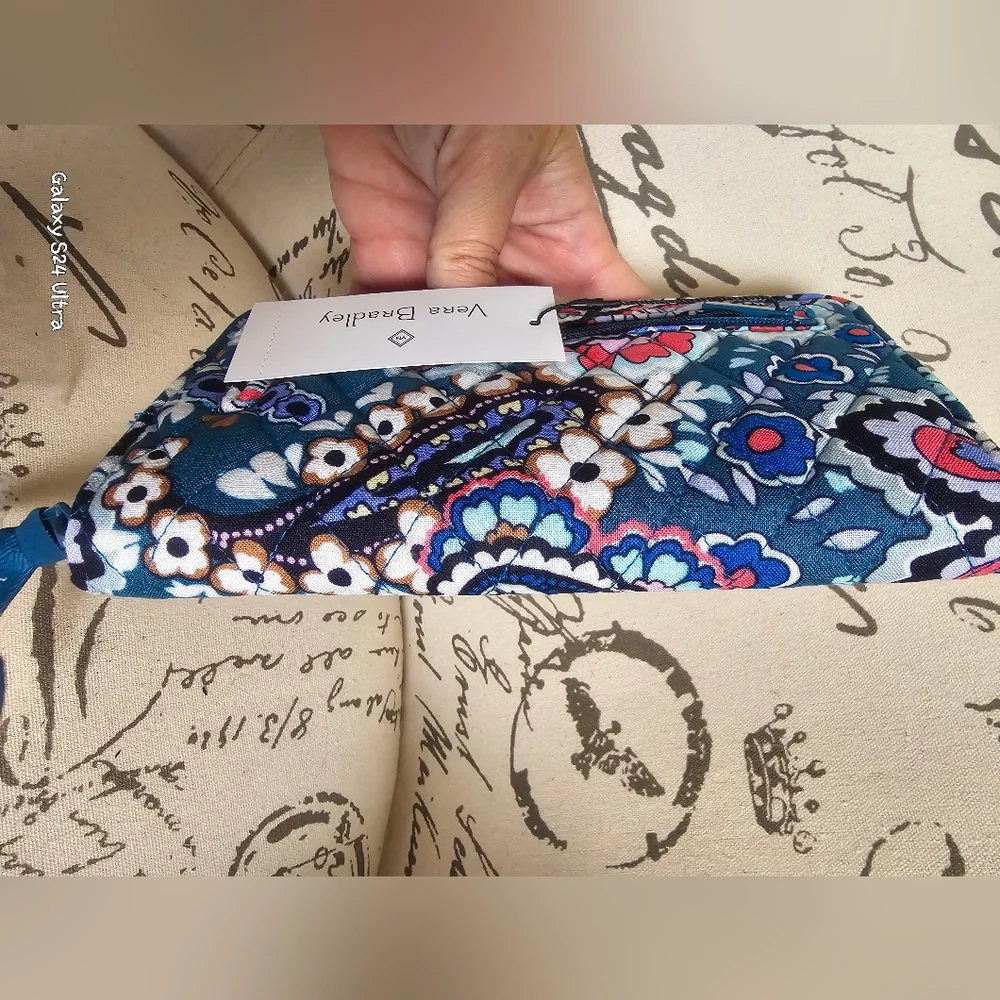 Vera Bradley RFID Protect turnlock wallet in haymarket paisley jewel design NWT - Picture 9 of 16